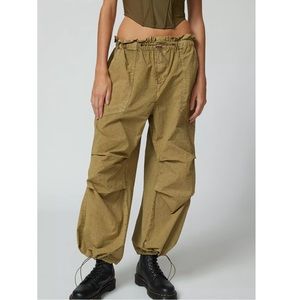 NWT UO Sloan Nylon Baggy Balloon Pant